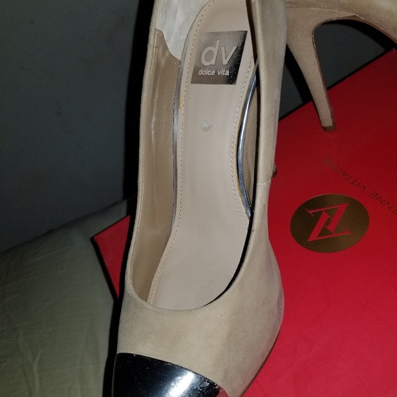 Suede w/ Silver tip pumps. Very Good condition. - Picture 5 of 6